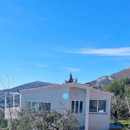 Apartman Retreat With A View